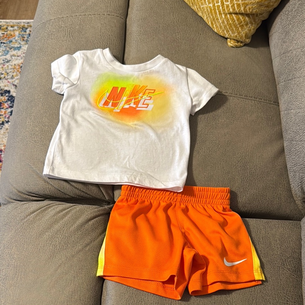Nike Kids White and Orange Active Set